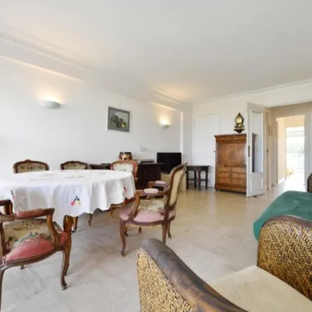 Near With Sea View 2 Terraces! Cannes