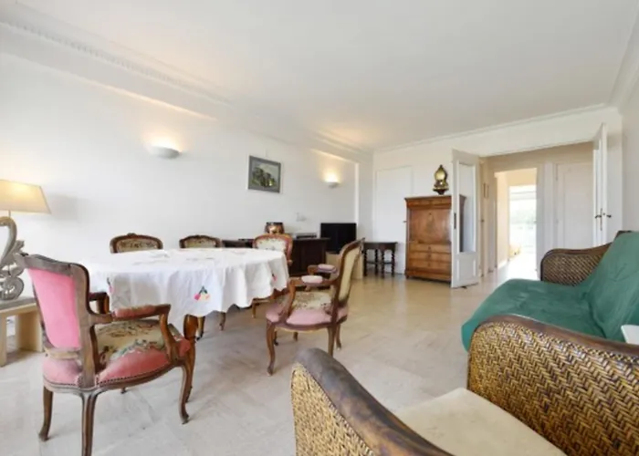 Near With Sea View 2 Terraces! Cannes